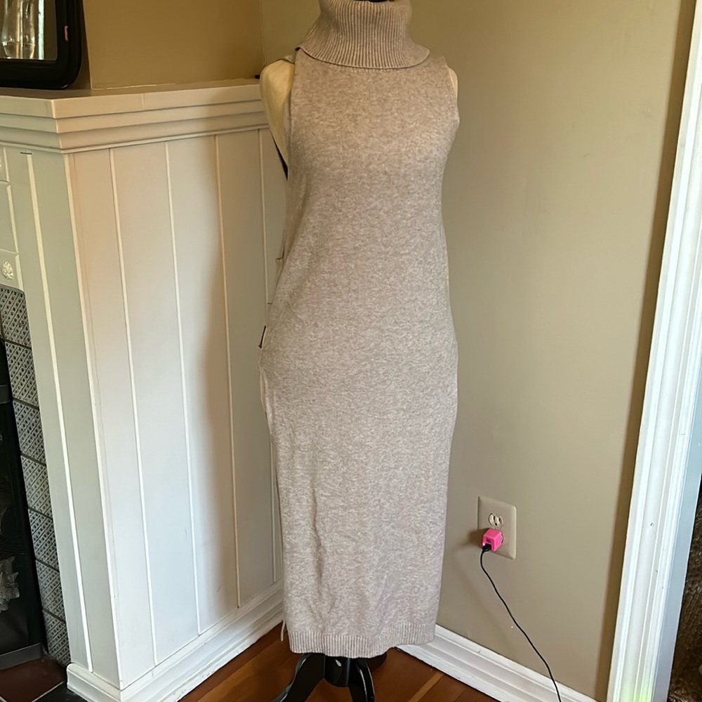 Gorgeous tunic with sexy slits on sides size S